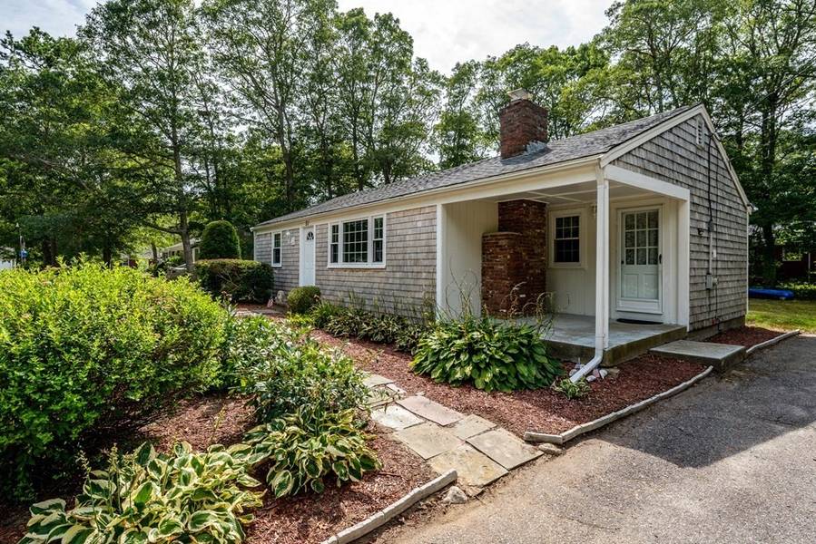 51 Pram Rd, Barnstable, MA 02601