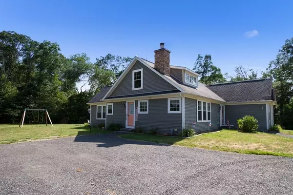 53 Isabella Drive, Tiverton, RI 02878