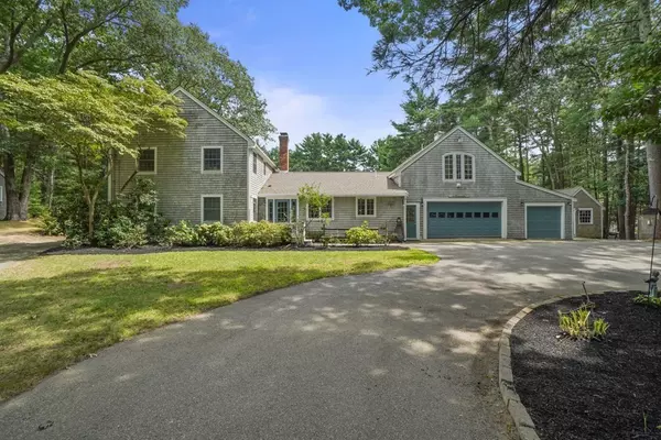 393 Tremont St, Duxbury, MA 02332