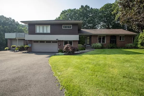 192 Mountainview St, Chicopee, MA 01020