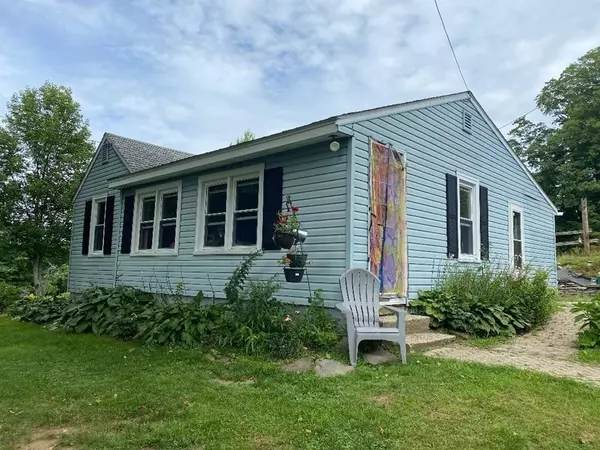 321 Northwest Rd, Westhampton, MA 01027