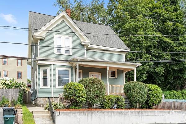 6 Thorndike Rd, North Andover, MA 01845