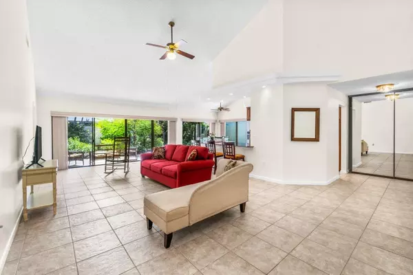 Jupiter, FL 33477,325 Leeward DR