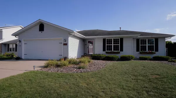 4412 Prairie Fox Dr, Janesville, WI 53546