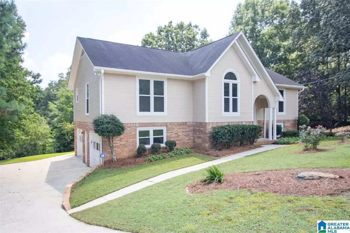 Hoover, AL 35244,300 RUSSET COVE CIRCLE