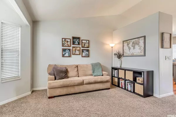 Lehi, UT 84043,702 W 975 S