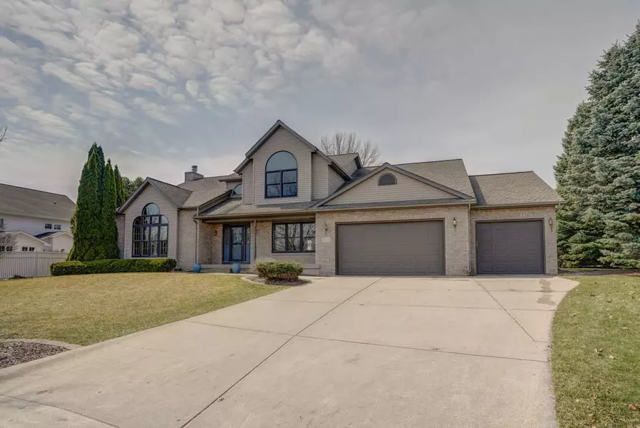 1830 Cobblestone Ct, Sun Prairie, WI 53590