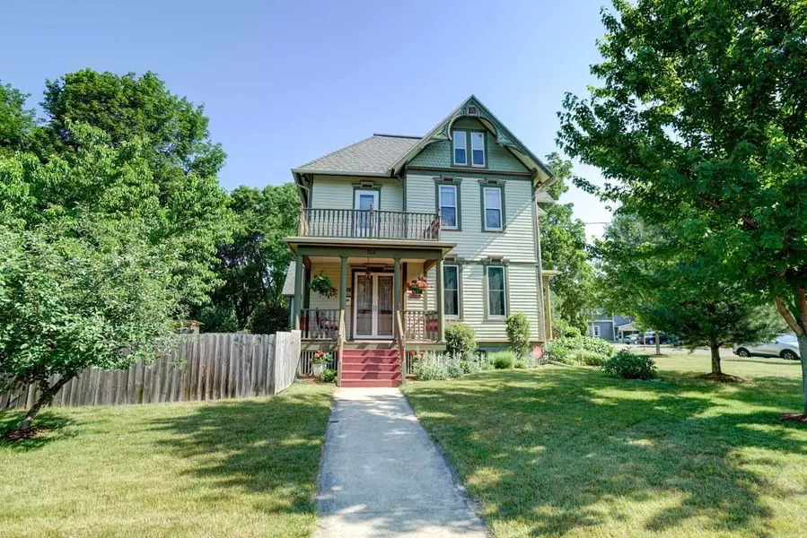 702 Jackson St, Stoughton, WI 53589