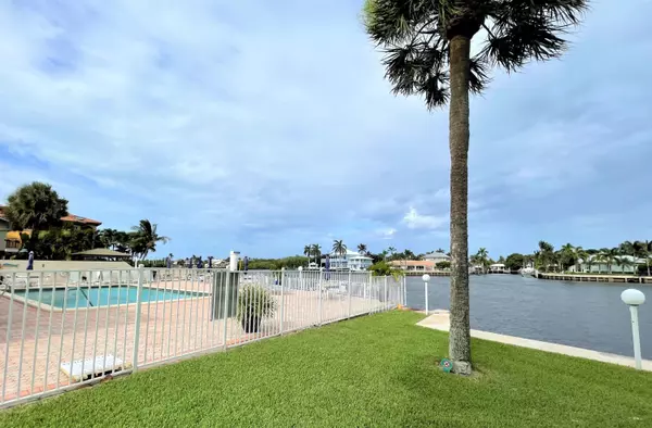 Boynton Beach, FL 33435,600 Snug Harbor Drive DR