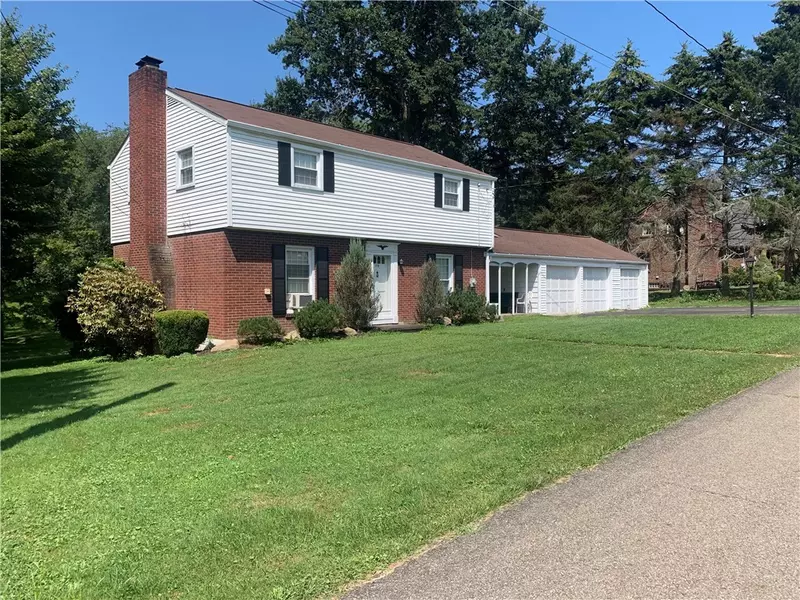 169 Stoney Rd, Natrona Heights, PA 15065