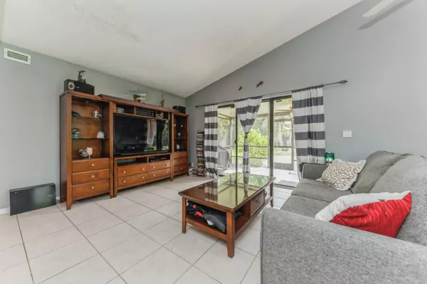 Delray Beach, FL 33484,5236 Bolero CIR A