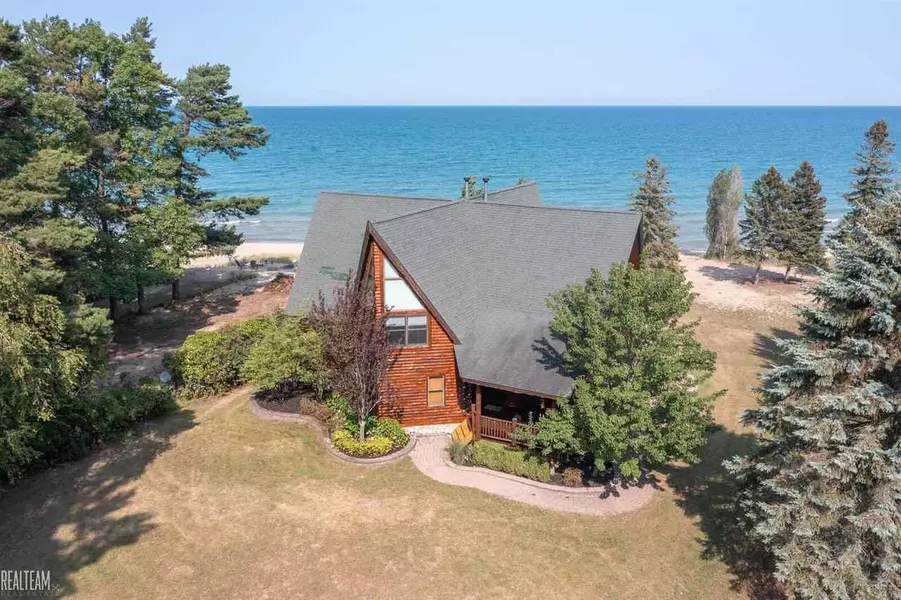 1810 N Lakeshore, Port Sanilac, MI 48469