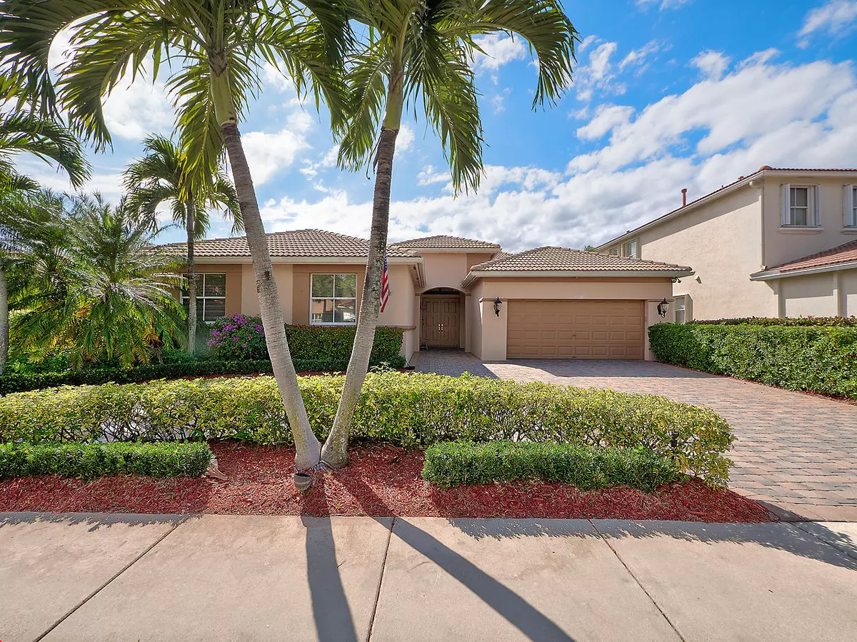 Palm Beach Gardens, FL 33418,107 La Vida CT