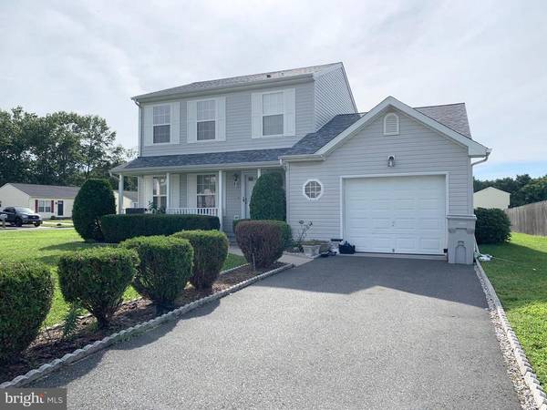 1010 RAINFOREST DR, Vineland, NJ 08360