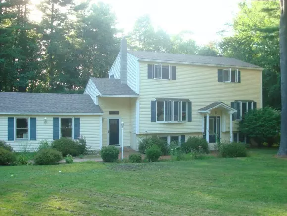 3 Wildewood LN, Dover, NH 03820