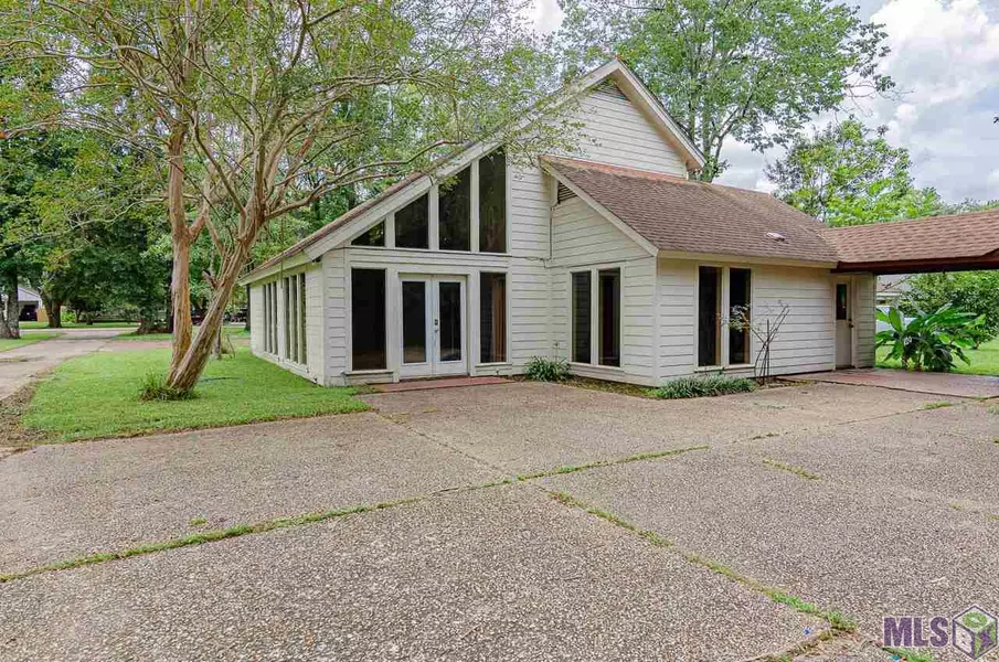 1203 NORMANDY DR, Baton Rouge, LA 70806