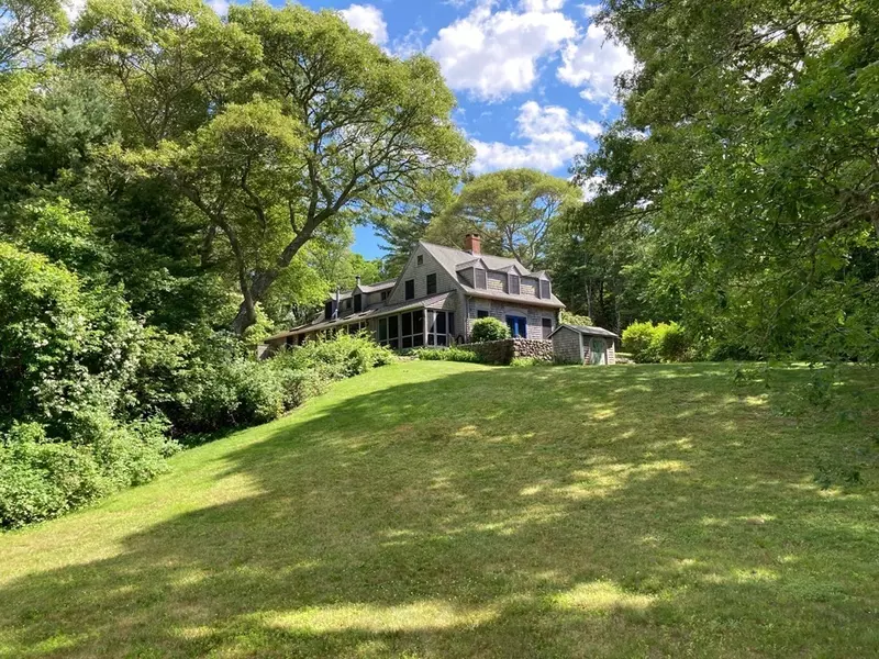 10 Scotch House Cove Road, Bourne, MA 02534