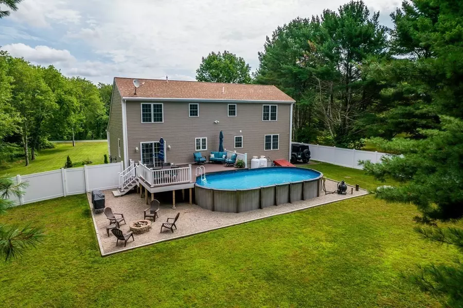 35 Morses Lane, Acushnet, MA 02743