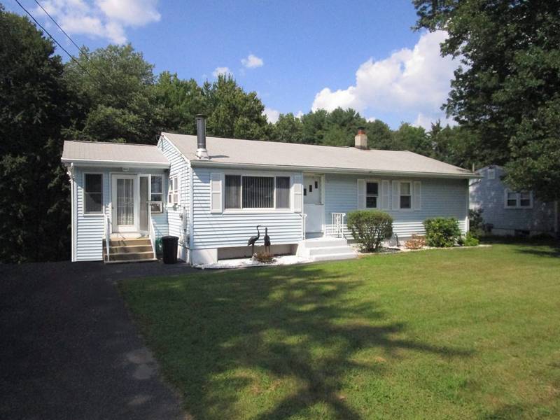 27 New Ludlow Rd, Granby, MA 01033