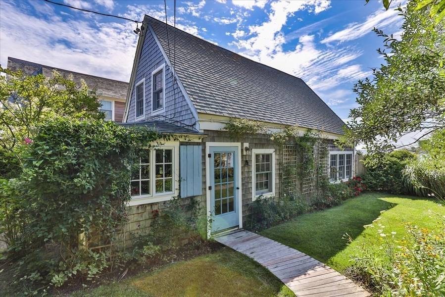 593 Commercial Street, Provincetown, MA 02657