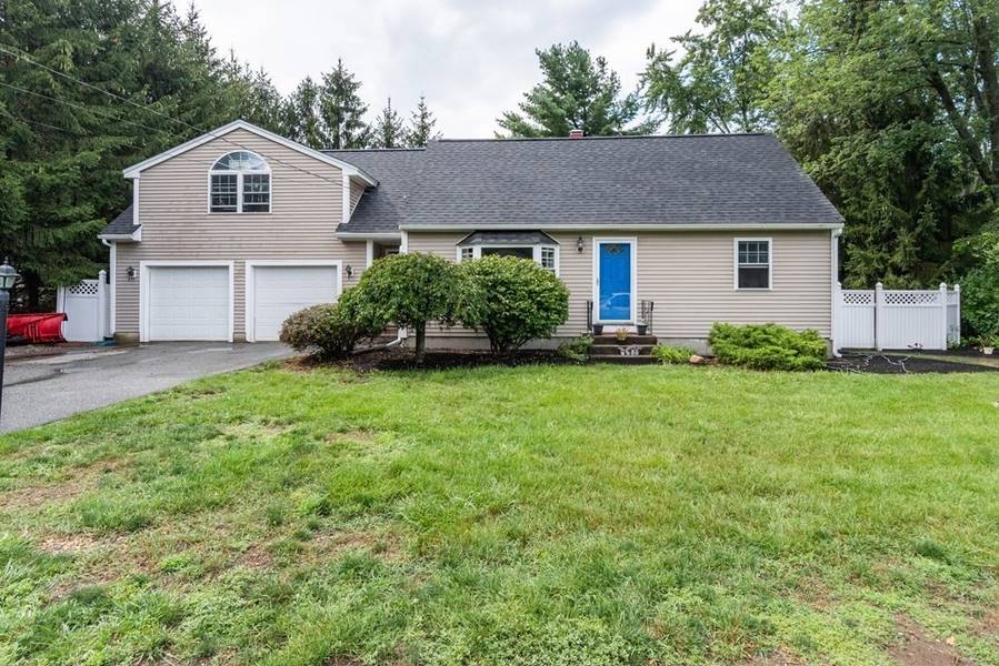 14 Millbrook Dr, Nashua, NH 03062