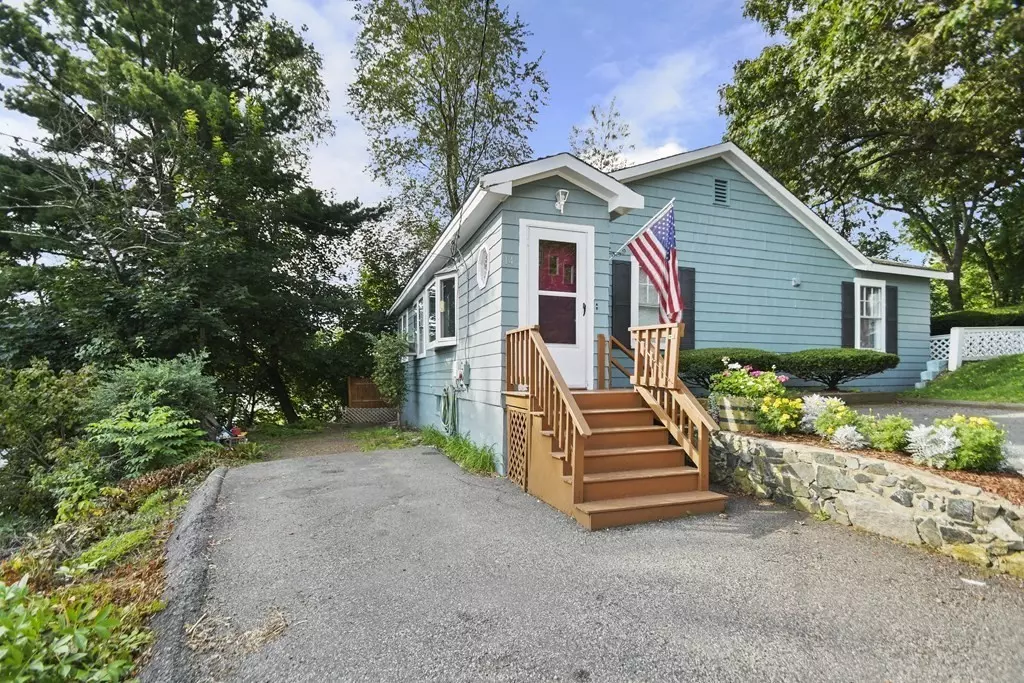 Waltham, MA 02451,14 Fir Ave