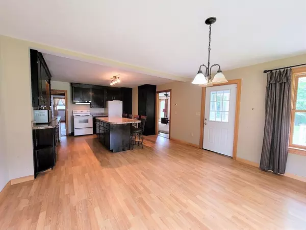 Athol, MA 01331,406 Fairview Ave