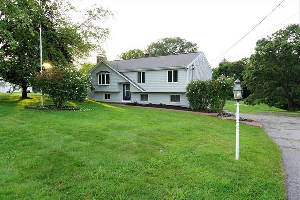 13 Dodge Rd, Sutton, MA 01590