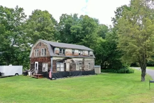 Colrain, MA 01340,121 Call Road