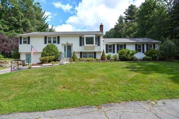 69 Lincoln Rd, Sutton, MA 01590