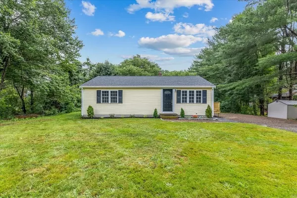 355 Pleasant St, Hanson, MA 02341