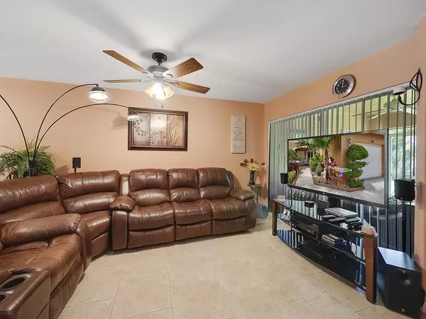 West Palm Beach, FL 33411,6151 Sugar Loaf LN