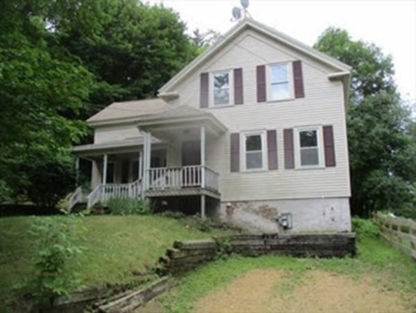 45 Bell St, North Brookfield, MA 01535