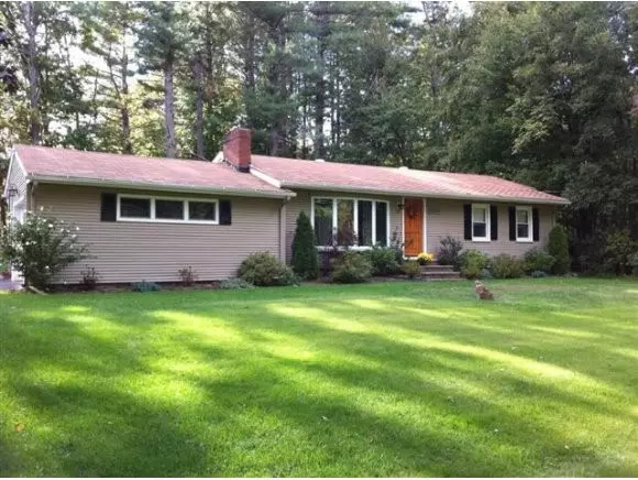 5 Birch LN, Atkinson, NH 03811