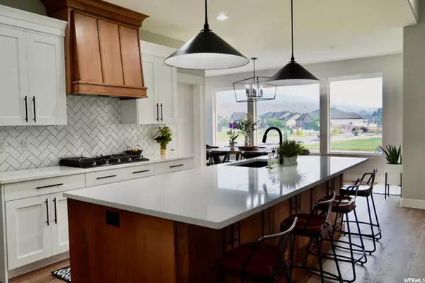 Mountain Green, UT 84050,6060 N MAJESTIC WAY E #201