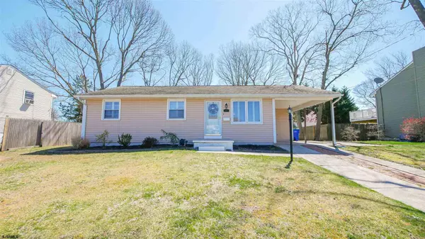 11 Schoolhouse Dr, Somers Point, NJ 08244-1621