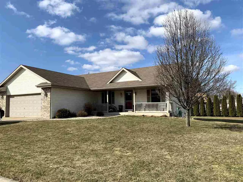 214 Foxglove Ln, Milton, WI 53563-1697