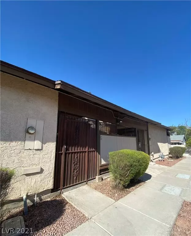 North Las Vegas, NV 89030,3024 Saint George #G