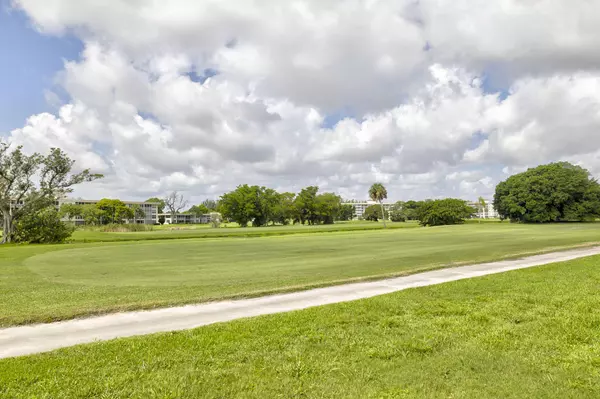 Pompano Beach, FL 33069,3001 S Course DR 310