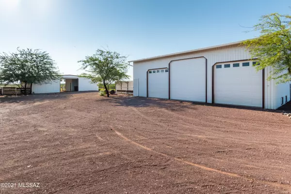 10110 N Running Back Way, Marana, AZ 85653