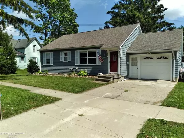 Imlay City, MI 48444,220 Caulkins