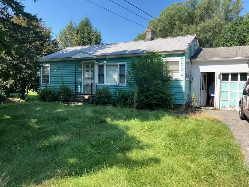 47 W Elm St, Townsend, MA 01474