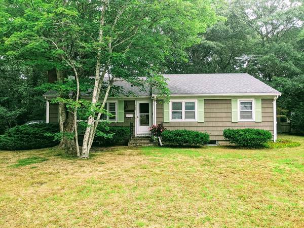 161 Alcott Rd, Falmouth, MA 02536