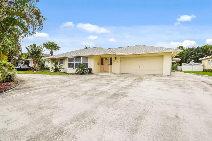 4316 Holly DR, Palm Beach Gardens, FL 33410