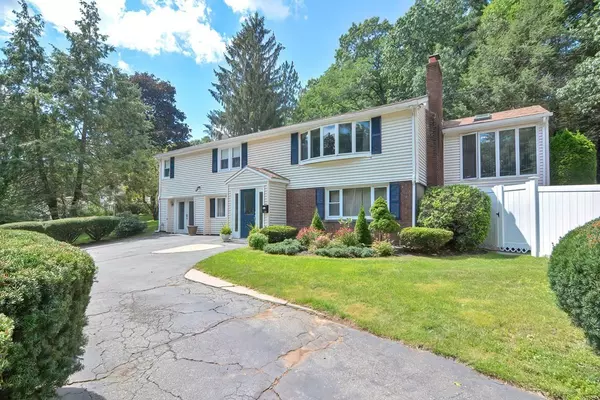 Peabody, MA 01960,10 Aderene Rd
