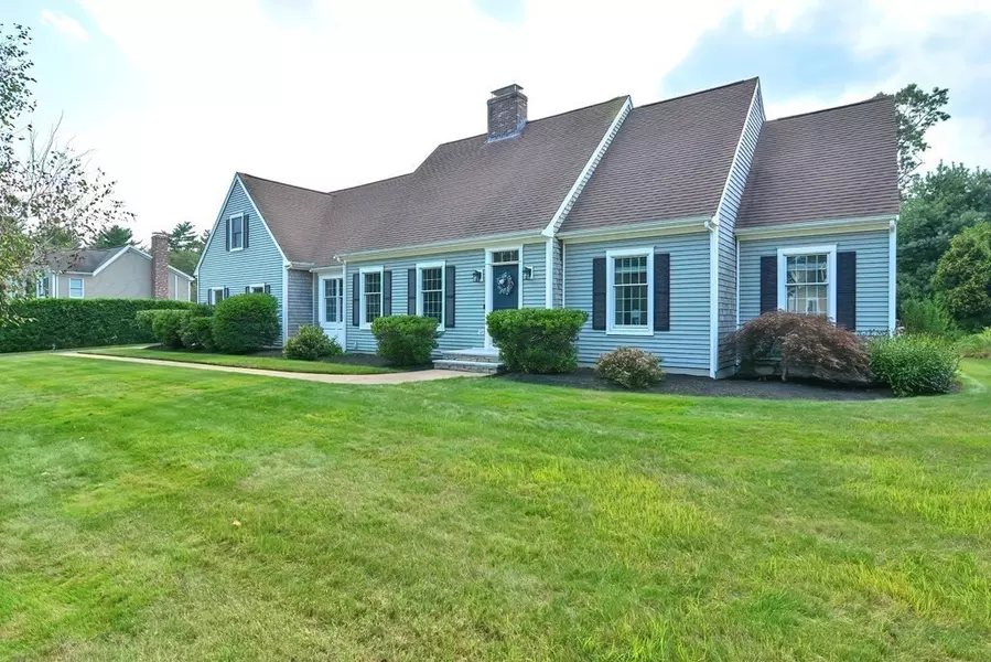 15 Waterfall, Acushnet, MA 02743