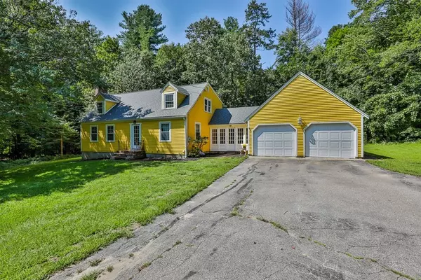 Amherst, NH 03031,24 Beaver Brook Cir