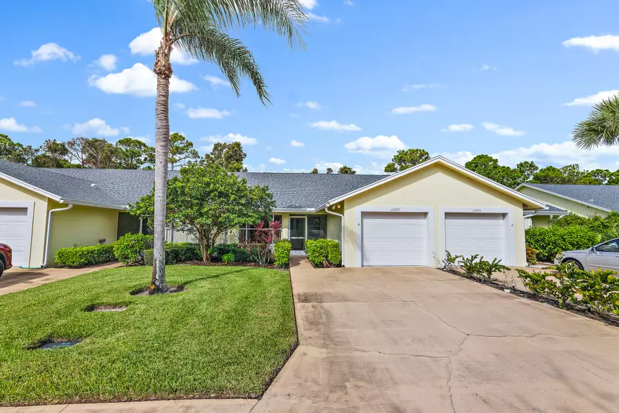 10939 SE Sea Pines CIR, Hobe Sound, FL 33455