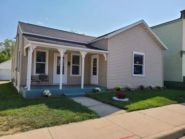 129 E Main St, Evansville, WI 53536