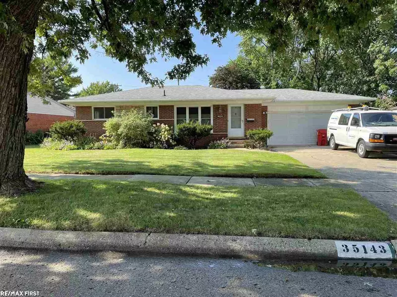 35143 Rutherford, Clinton Township, MI 48035